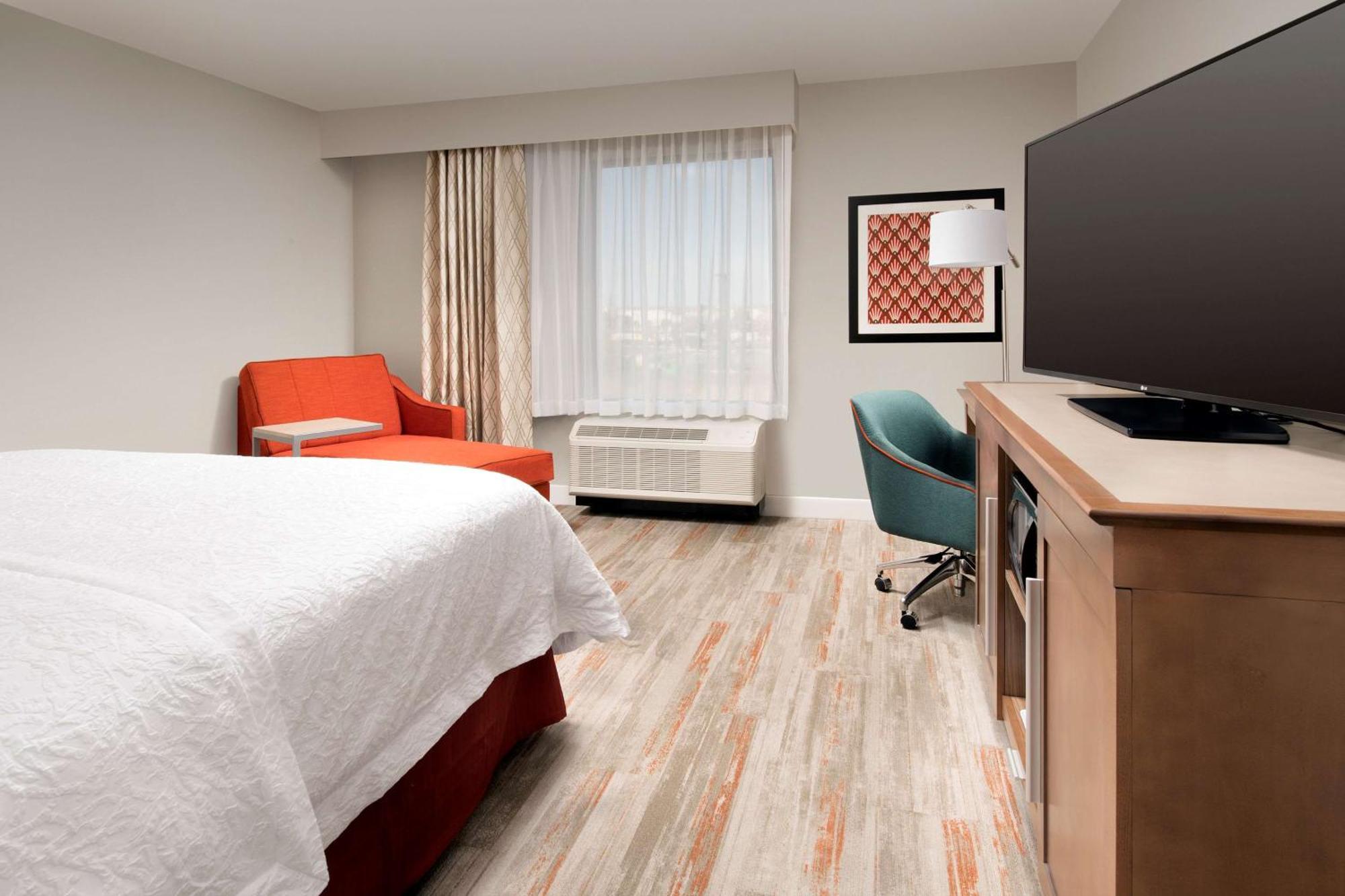 Hampton Inn & Suites San Antonio Lackland Afb Seaworld Extérieur photo
