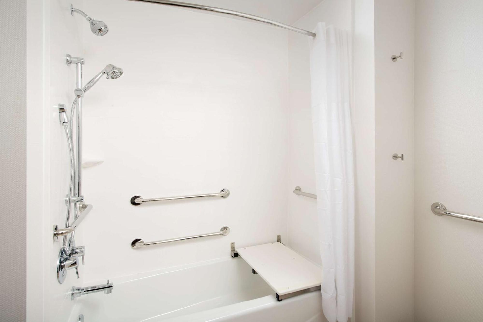 Hampton Inn & Suites San Antonio Lackland Afb Seaworld Extérieur photo