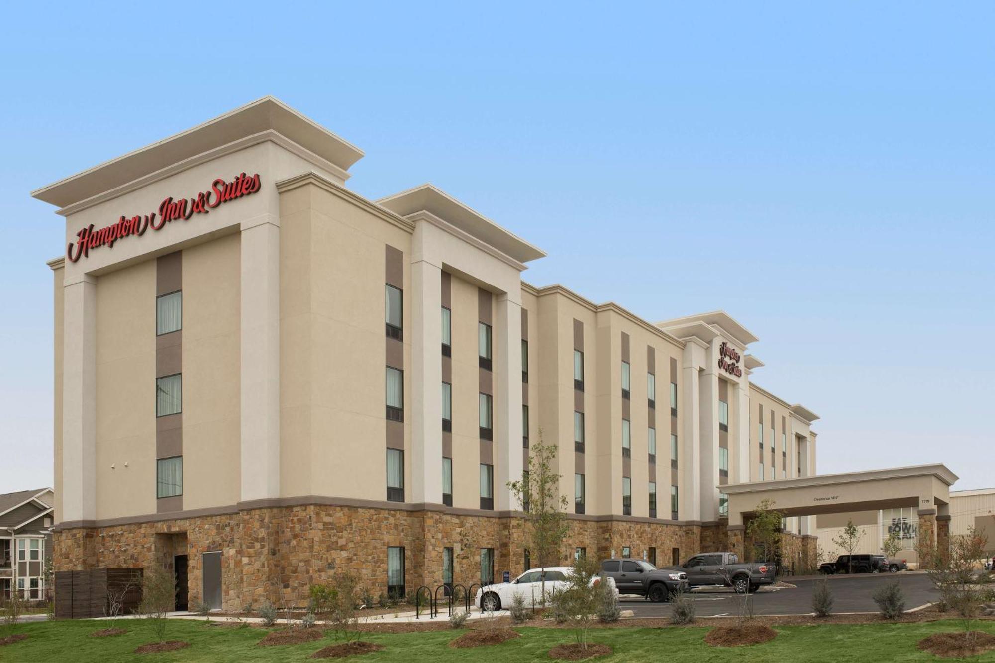 Hampton Inn & Suites San Antonio Lackland Afb Seaworld Extérieur photo